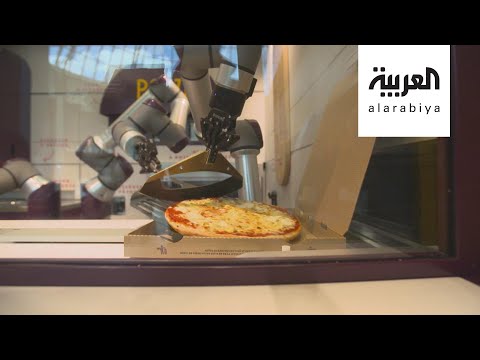 شاهد روبوت فرنسي يصنع بيتزا كل 40 ثانية